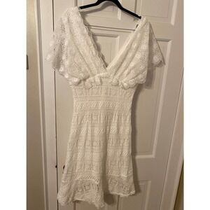 foxiedox White Crochet V-Neck Flutter Sleeve Dress